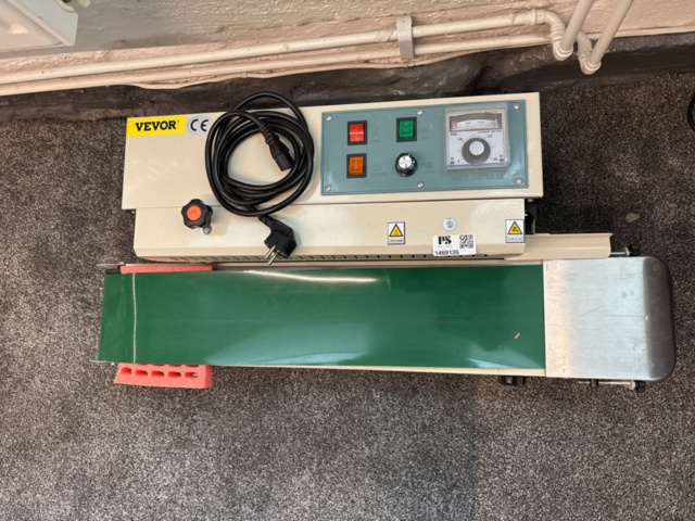 1469135-6 Förseglingsmaskin - VEVOR