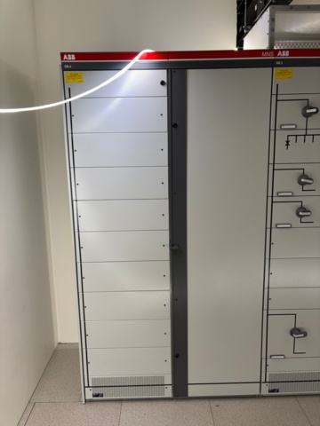 1404682-16 Medium voltage switchgear - ABB SafeRing Air / SafePlus Air, Modular housing