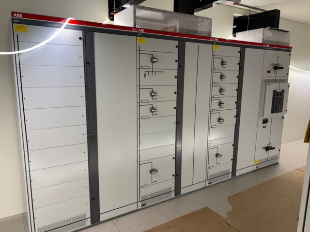 1404682-17 Medium voltage switchgear - ABB SafeRing Air / SafePlus Air, Modular housing