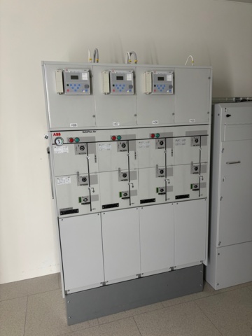 1404682-19 Medium voltage switchgear - ABB SafeRing Air / SafePlus Air, Modular housing