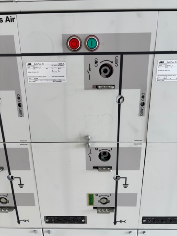 1404682-31 Medium voltage switchgear - ABB SafeRing Air / SafePlus Air, Modular housing
