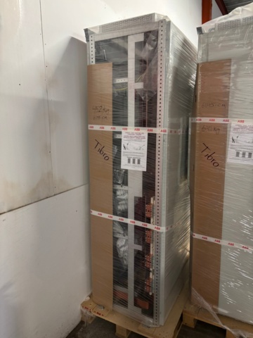 1404682-68 Medium voltage switchgear - ABB SafeRing Air / SafePlus Air, Modular housing