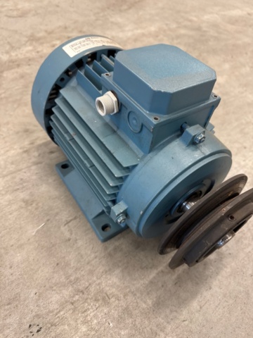 1491470-4 Electric motor from ABB