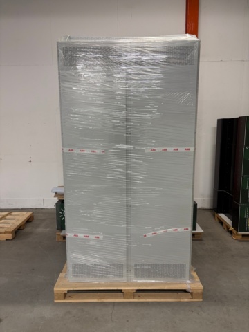 1404682-79 Medium voltage switchgear - ABB SafeRing Air / SafePlus Air, Modular housing