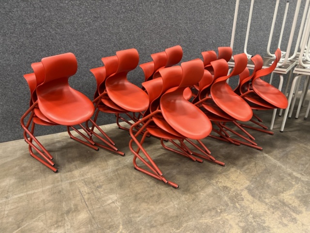 1492080-2 29 Tables & 29 Chairs