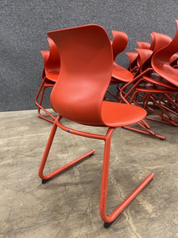 1492080-4 29 Tables & 29 Chairs