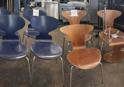 Image representing the auction - Sale of Ant Chairs - Fritz Hansen