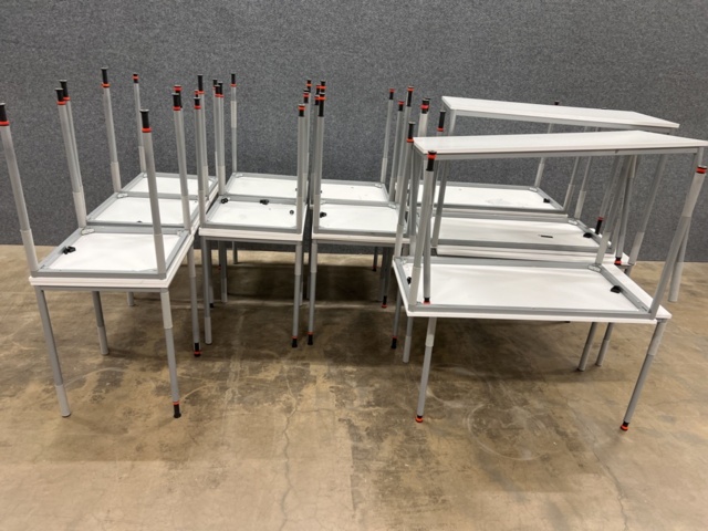 1492081-1 22 pcs Table Kinnarps