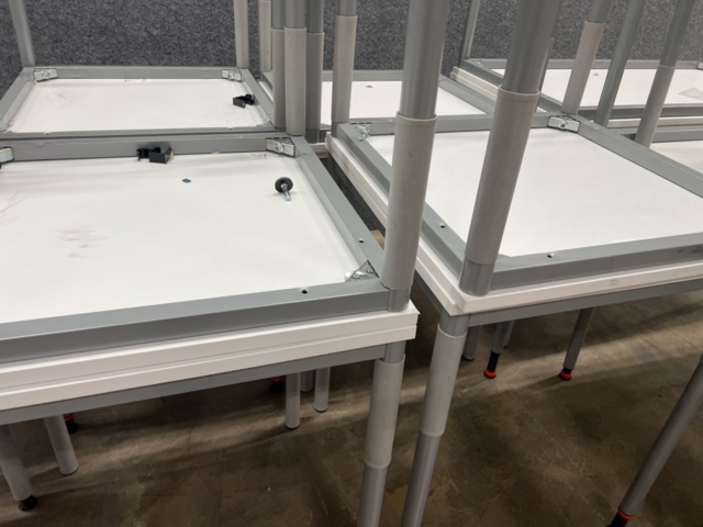 1492081-5 22 pcs Table Kinnarps