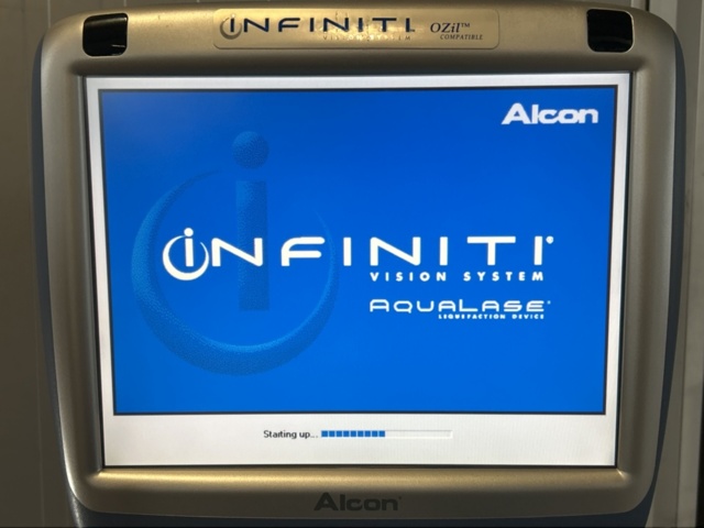 1404508-32 Fakoemulsifieringssystem med tillbehör – Alcon Accurus 600DS / Infiniti Vision System