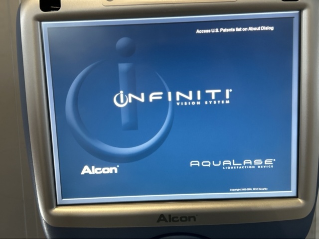 1404508-35 Fakoemulsifieringssystem med tillbehör – Alcon Accurus 600DS / Infiniti Vision System