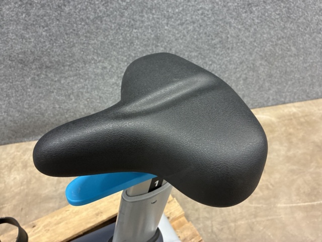 1492147-10 Exercise bike, Precor