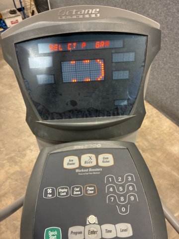 1492148-28 Cross trainer, Octane fitness