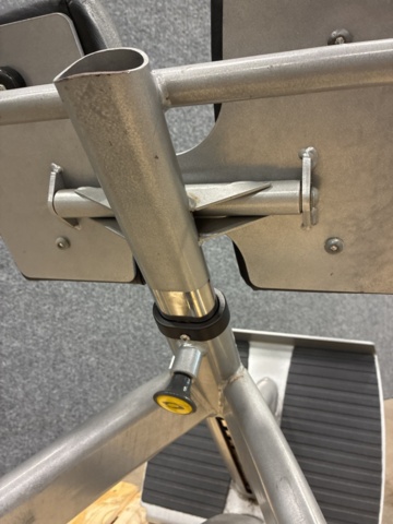 1492149-16 Back extension bench, Cybex