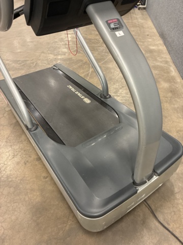 1492152-19 Treadmill, Star Trac