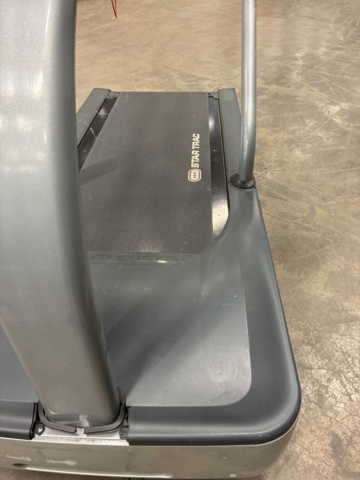 1492152-26 Treadmill, Star Trac