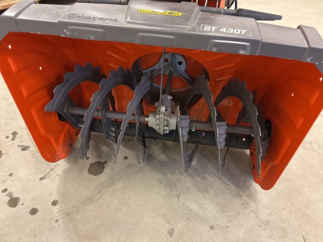 1435702-5 Snowblower Husqvarna ST 430T -2021