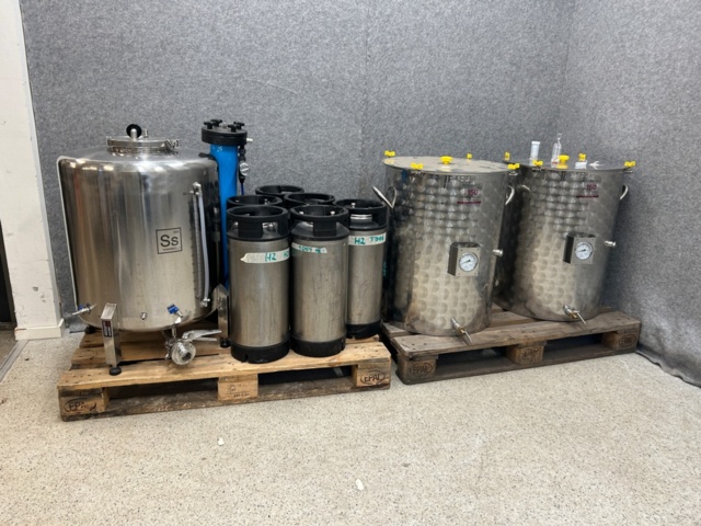 1436497-1 Fermentation tank with various accessories - Polsinelli 150 LT