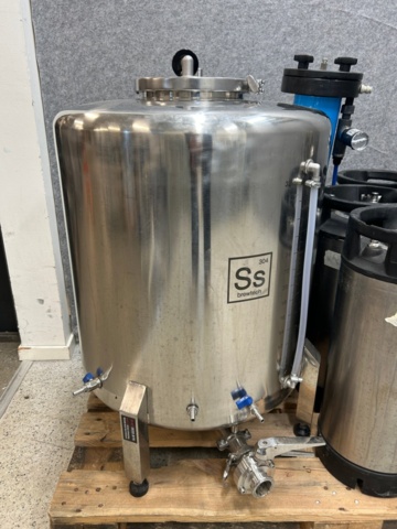 1436497-4 Fermentation tank with various accessories - Polsinelli 150 LT