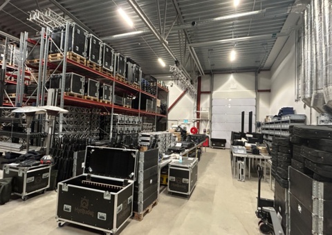 Image representing the auction - Divestment of stage technology