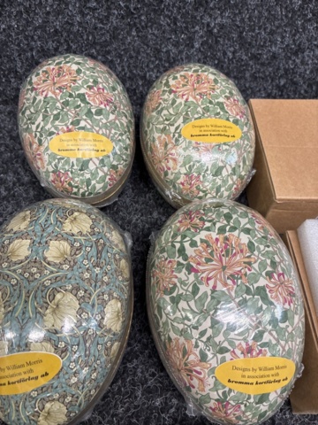 1483695-3 Påskägg, klädhängare & ljuslyktor