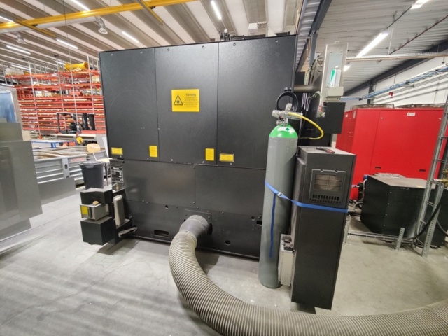 1492755-25 Laser cutting machine Amada FO MII 3015 NT 4kW + Automated Storage Tower