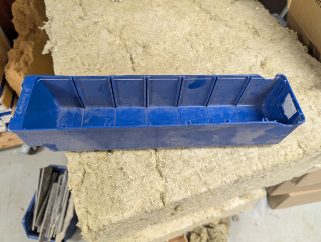 1408021-7 Lot of plastic storage boxes - approx. 2 pallets - mixed models