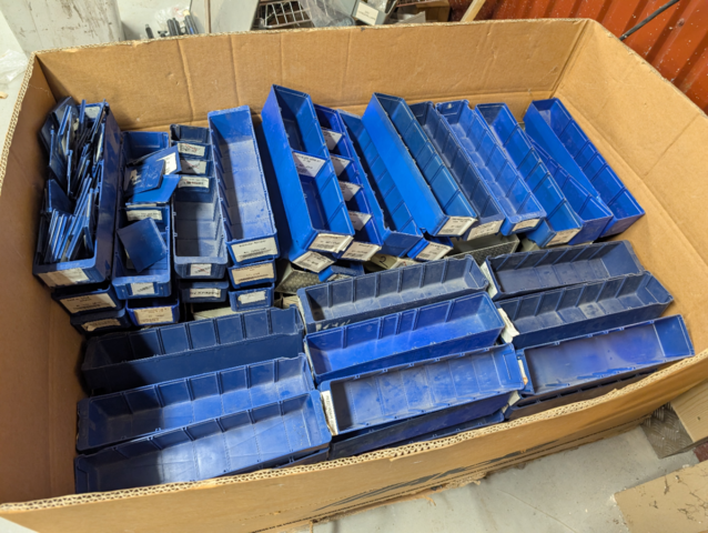1408021-3 Lot of plastic storage boxes - approx. 2 pallets - mixed models