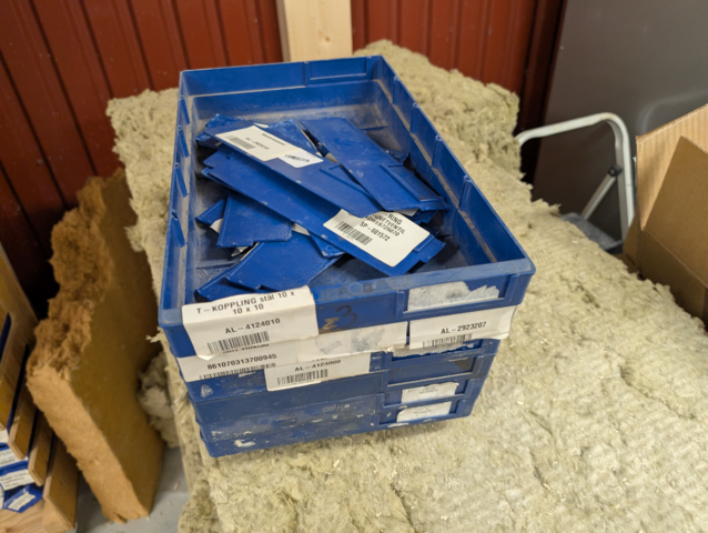 1408021-11 Lot of plastic storage boxes - approx. 2 pallets - mixed models