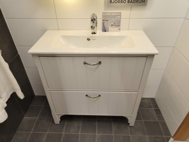 1401328-2 Badrumsinredning Björbo Saga