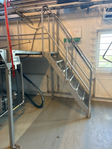 1492841-6 Jacketed tanks