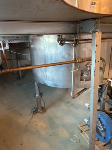 1492841-24 Jacketed tanks