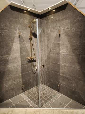 1401330-1 Duschinredning Macro Design Skagen Lux