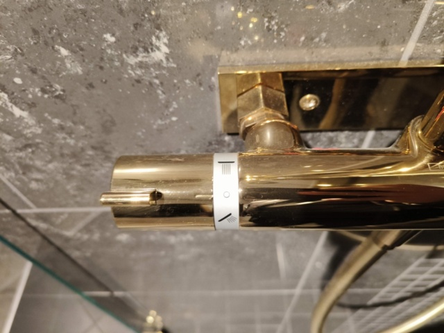 1401330-9 Duschinredning Macro Design Skagen Lux