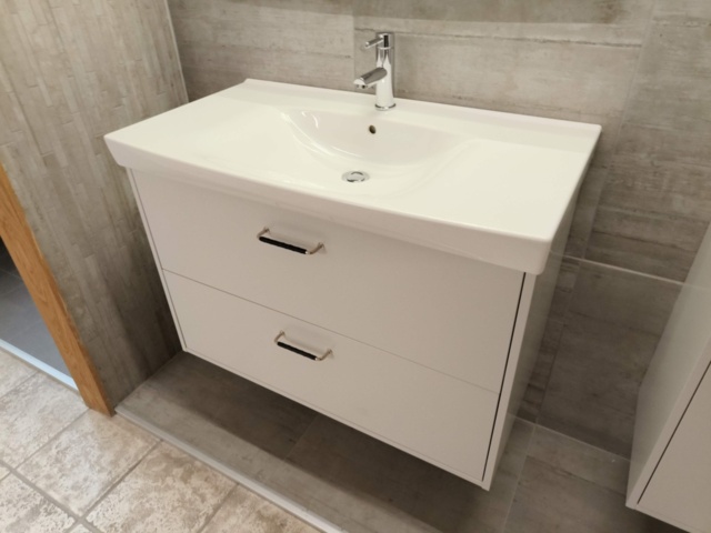 1401332-3 Badrumsinredning Björbo