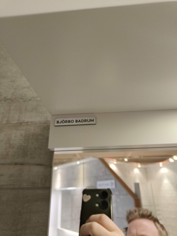 1401332-11 Badrumsinredning Björbo