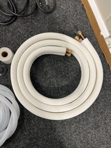 1492612-12 AC/ Air source heat pump for Nordic climate 18000 BTU, 5100W