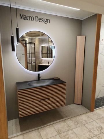 1401333-1 Badrumsinrening Macro Design Serie Crown