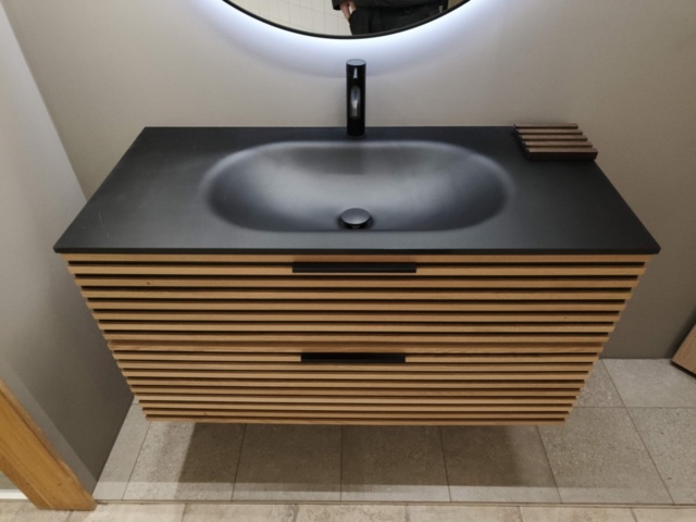 1401333-4 Badrumsinrening Macro Design Serie Crown