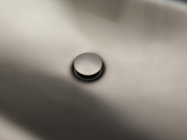 1401333-7 Badrumsinrening Macro Design Serie Crown