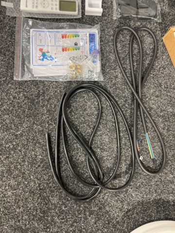 1492616-11 Air source heat pump for Nordic climate 18000 BTU, 5100W