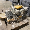 1469610-4 Miter saw with stand - DeWALT D24000-QS