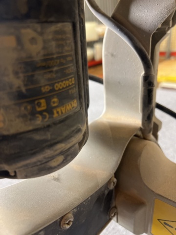 1469610-5 Miter saw with stand - DeWALT D24000-QS