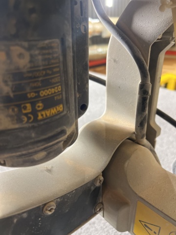 1469610-9 Miter saw with stand - DeWALT D24000-QS