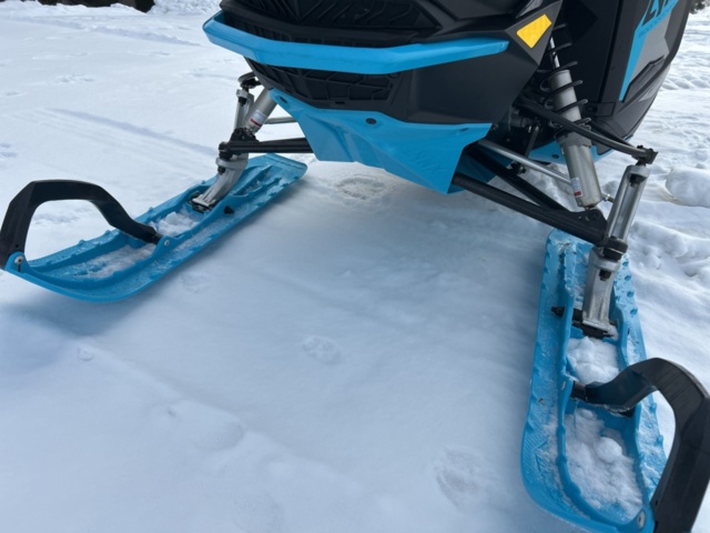 1435709-14 Snöskoter Lynx Boondocker 3900 850 E-tec -2022