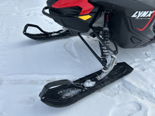 1435710-13 Snöskoter Lynx Adventure 3700 600 ACE -2024