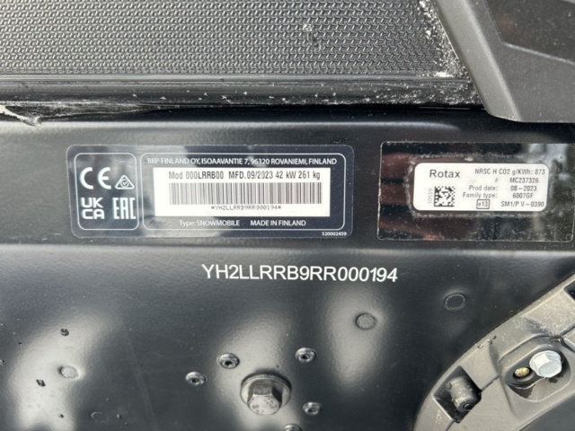 1435710-17 Snöskoter Lynx Adventure 3700 600 ACE -2024