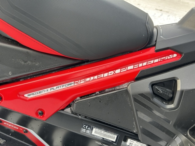 1435710-18 Snöskoter Lynx Adventure 3700 600 ACE -2024