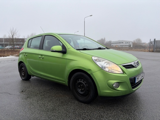 1368060-3 Hyundai i20 5-door 1.2 Manual, 77hp, -2012