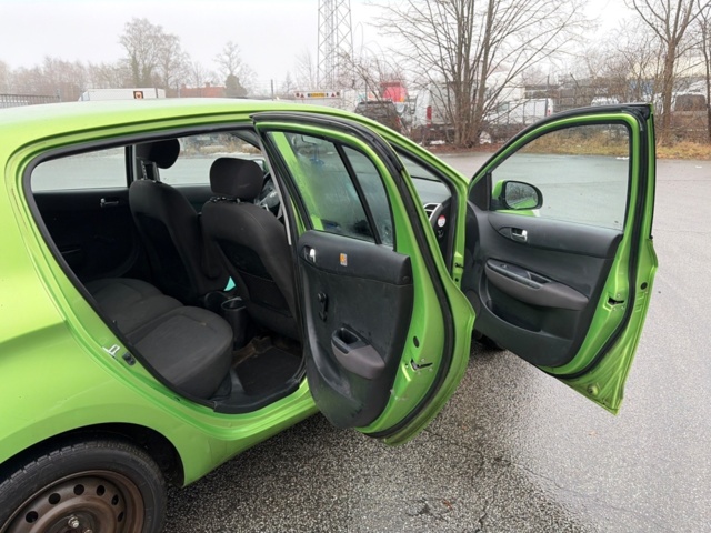 1368060-19 Hyundai i20 5-door 1.2 Manual, 77hp, -2012